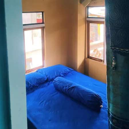 Dua Putri Komodo Homestay Extérieur photo
