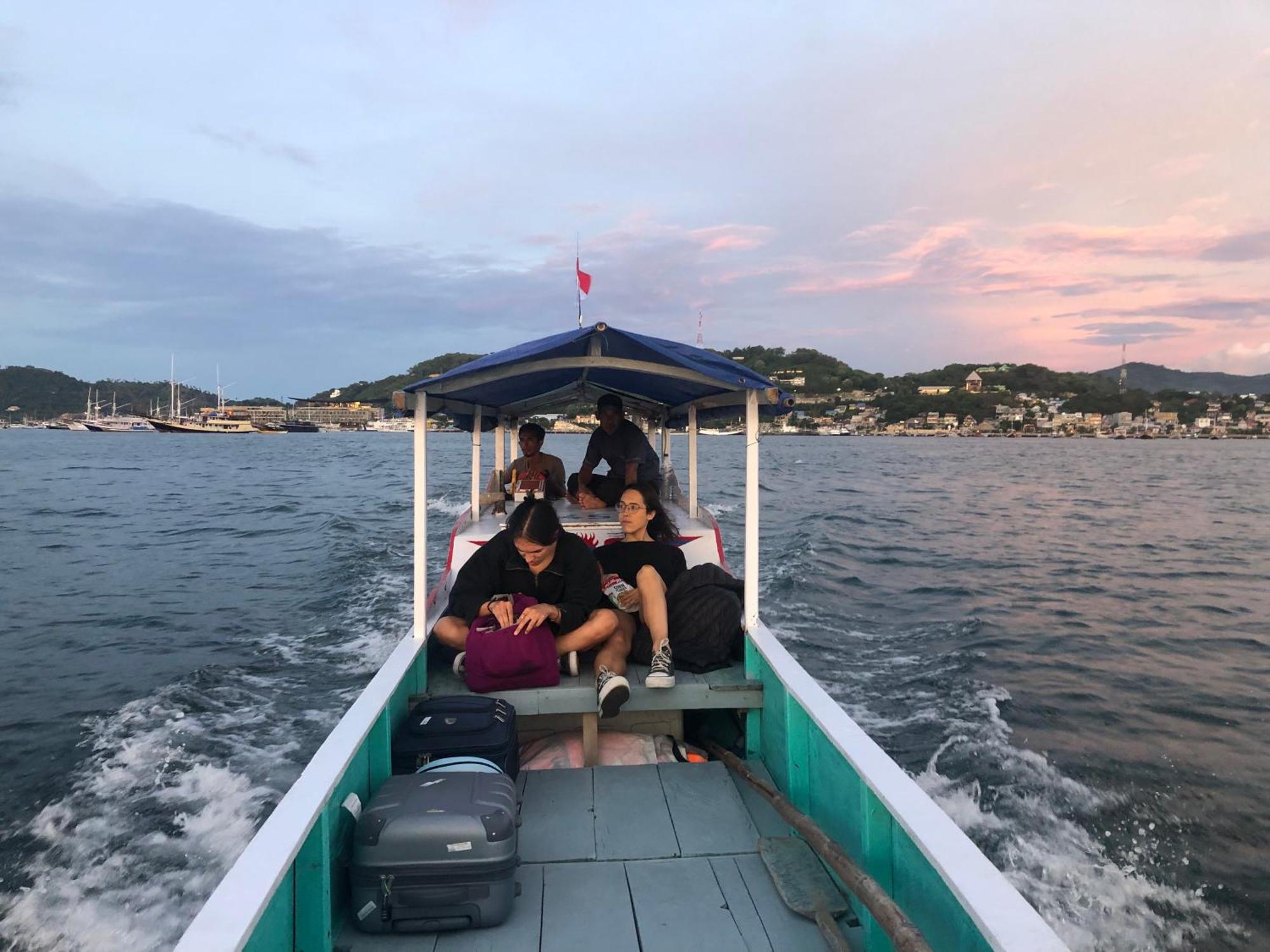 Dua Putri Komodo